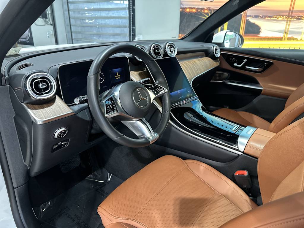 Thumbnail: 2023 Mercedes-Benz GLC - 2