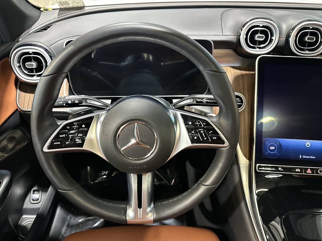 Thumbnail: 2023 Mercedes-Benz GLC - 14
