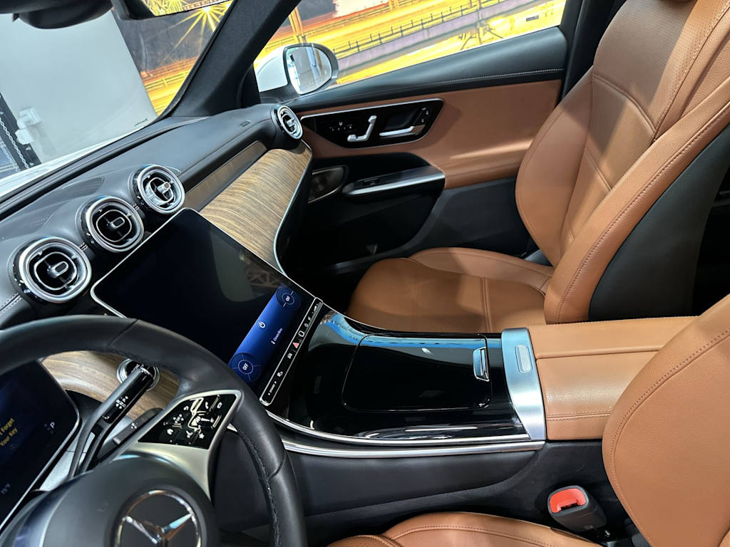 Thumbnail: 2023 Mercedes-Benz GLC - 33