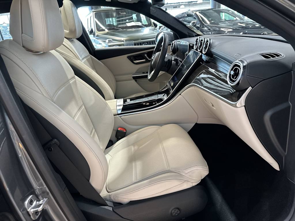 Thumbnail: 2023 Mercedes-Benz GLC - 33