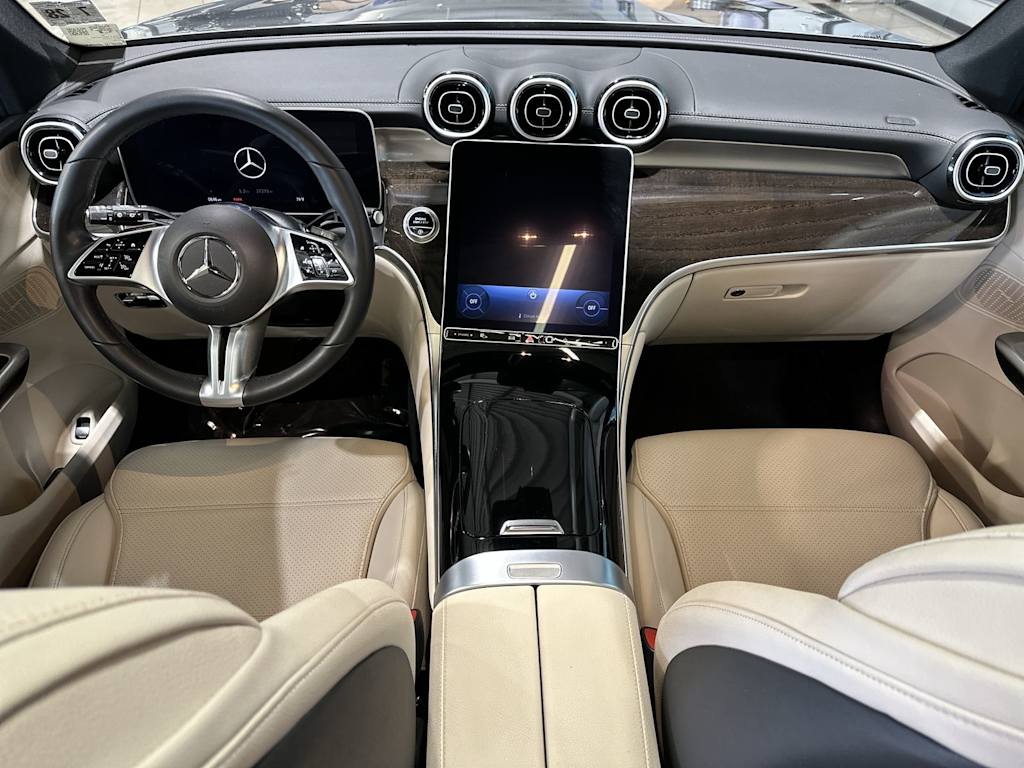 Thumbnail: 2023 Mercedes-Benz GLC - 2