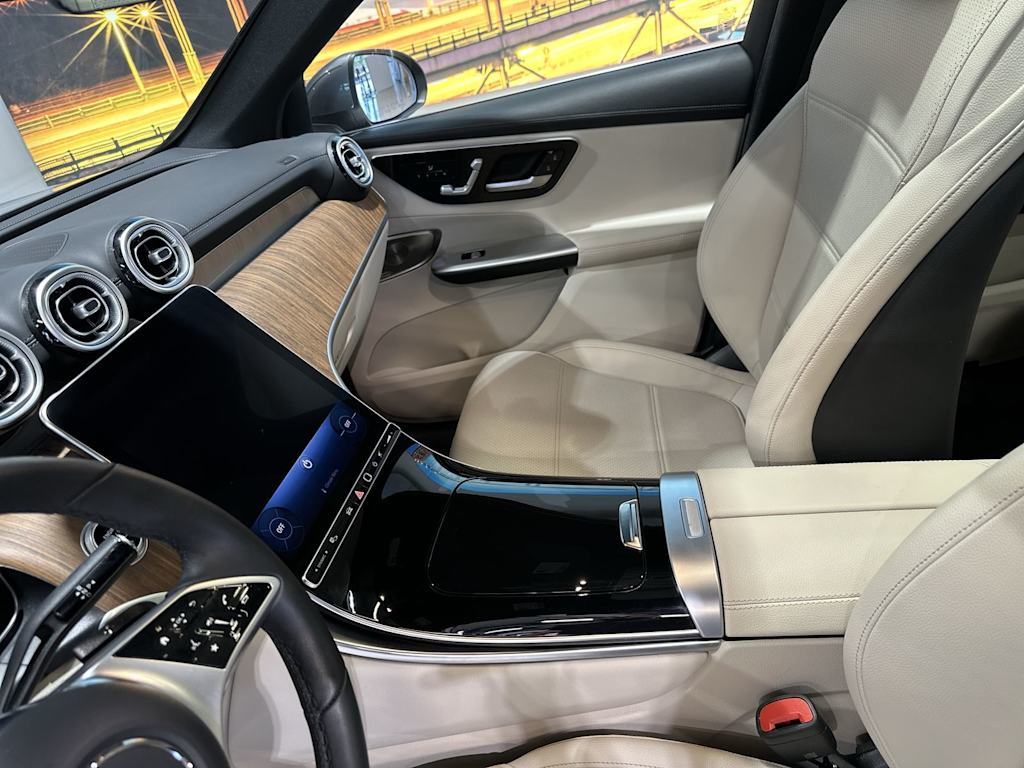 Thumbnail: 2023 Mercedes-Benz GLC - 32