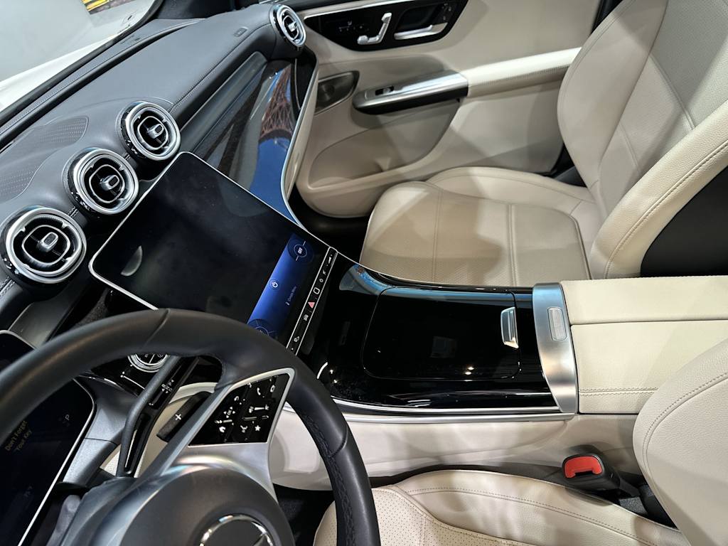 Thumbnail: 2023 Mercedes-Benz GLC - 14