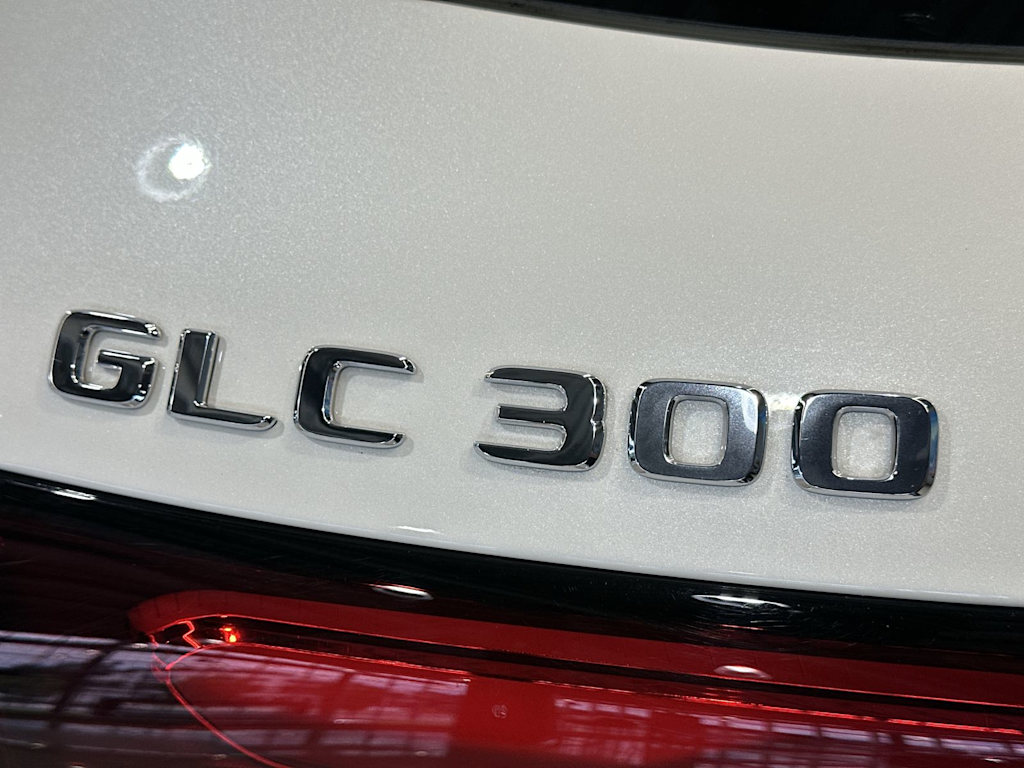 Thumbnail: 2023 Mercedes-Benz GLC - 7