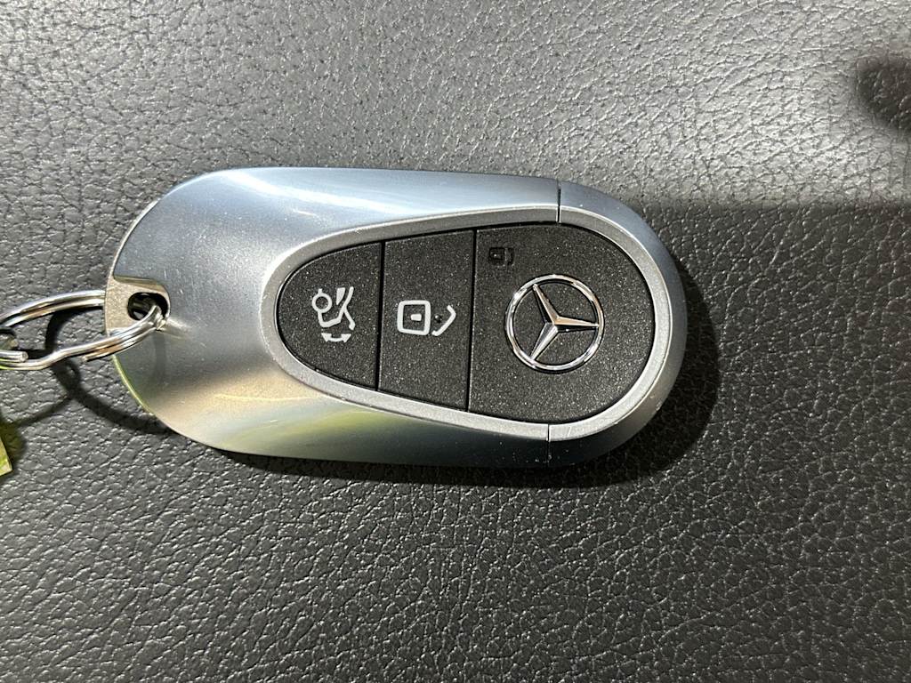 Thumbnail: 2026 Mercedes-Benz GLC - 18