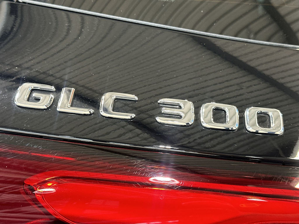 Thumbnail: 2026 Mercedes-Benz GLC - 7