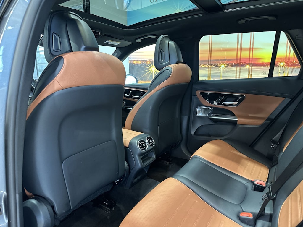 Thumbnail: 2023 Mercedes-Benz GLC - 13