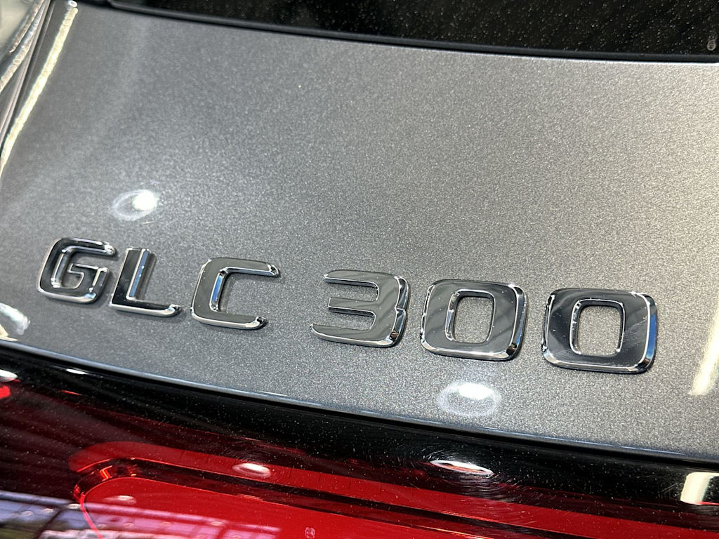Thumbnail: 2023 Mercedes-Benz GLC - 7