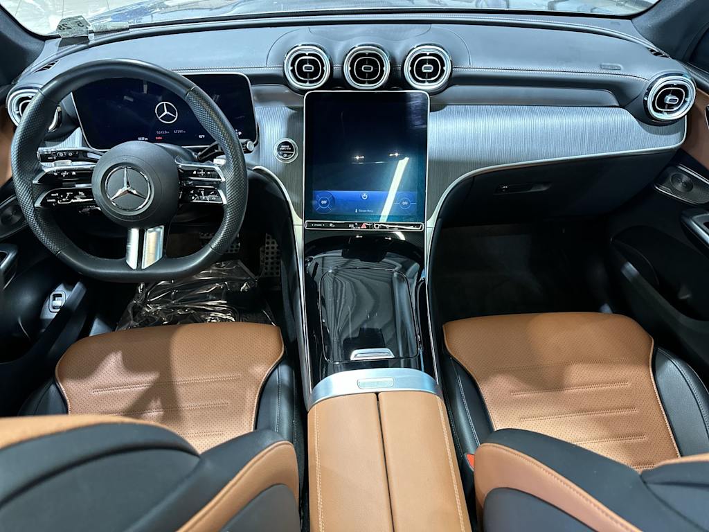 Thumbnail: 2023 Mercedes-Benz GLC - 2