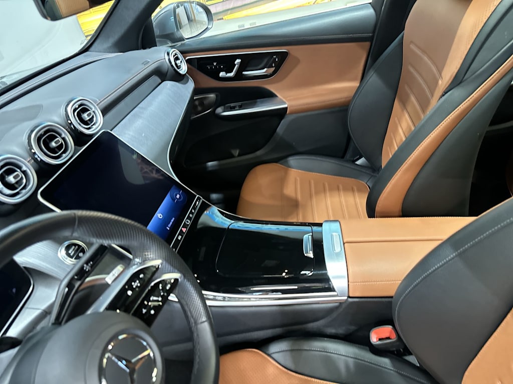 Thumbnail: 2023 Mercedes-Benz GLC - 32
