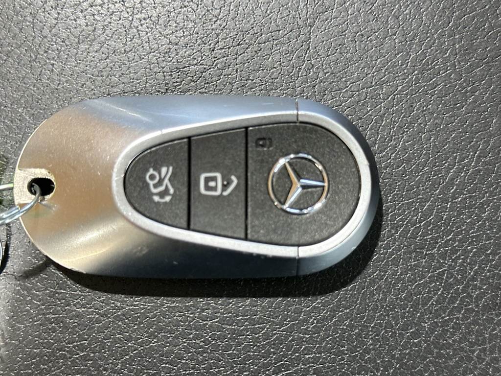 Thumbnail: 2023 Mercedes-Benz GLC - 16