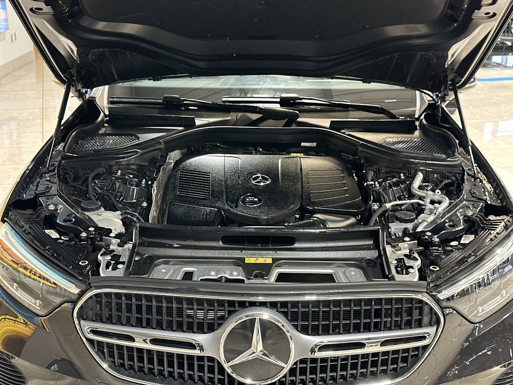 Thumbnail: 2026 Mercedes-Benz GLC - 9