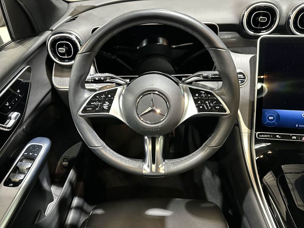 Thumbnail: 2026 Mercedes-Benz GLC - 10