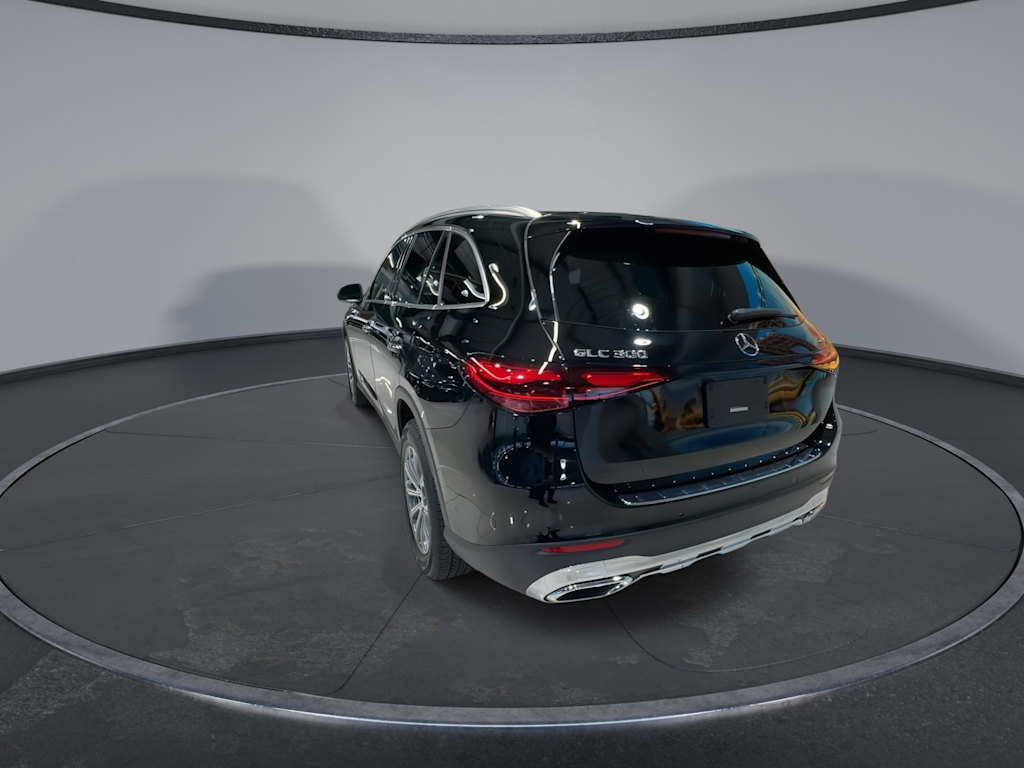 Thumbnail: 2026 Mercedes-Benz GLC - 22