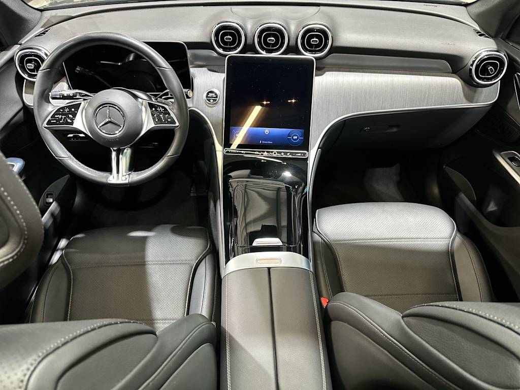 Thumbnail: 2026 Mercedes-Benz GLC - 2