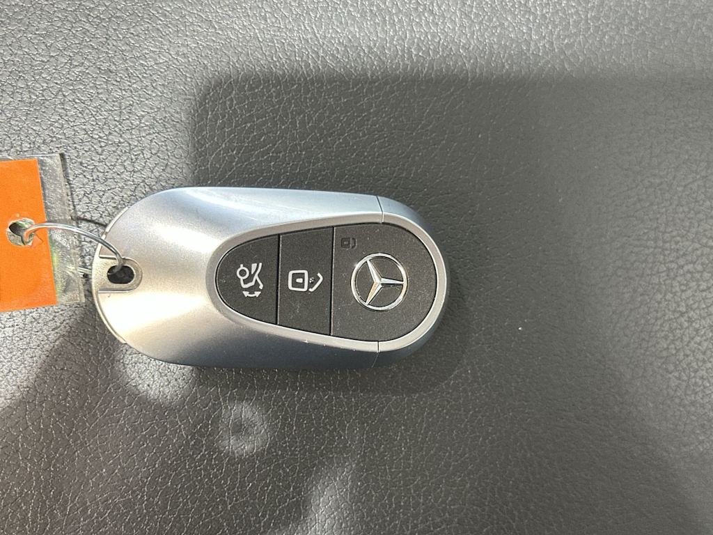 Thumbnail: 2026 Mercedes-Benz GLC - 19