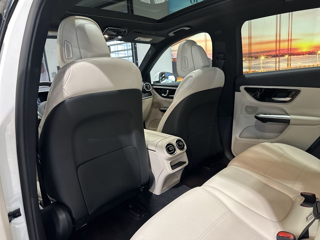Thumbnail: 2026 Mercedes-Benz GLC - 13