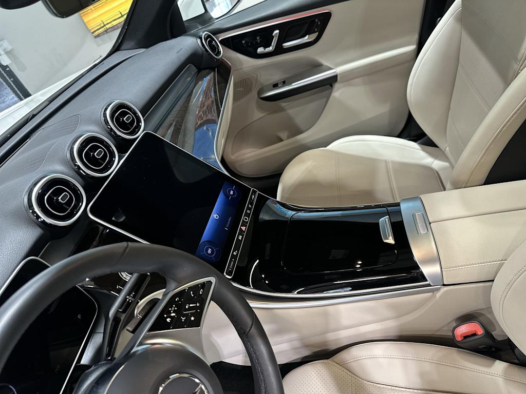 Thumbnail: 2026 Mercedes-Benz GLC - 15