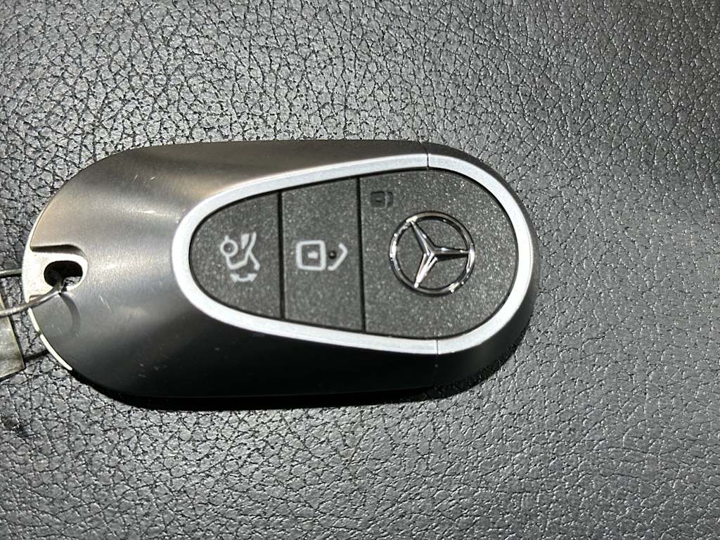 Thumbnail: 2026 Mercedes-Benz GLC - 17