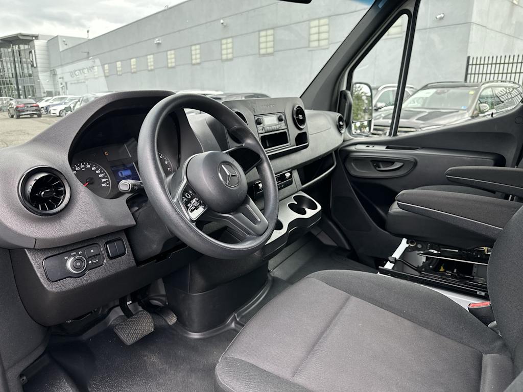 Thumbnail: 2023 Mercedes-Benz Sprinter - 2