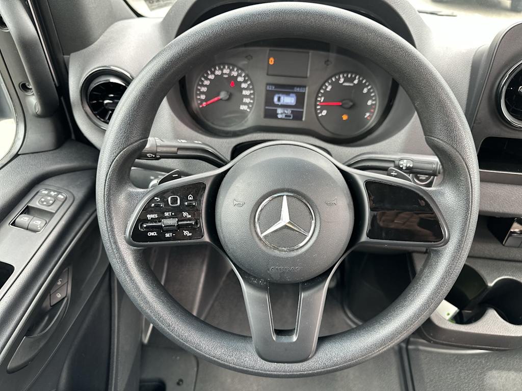 Thumbnail: 2023 Mercedes-Benz Sprinter - 12