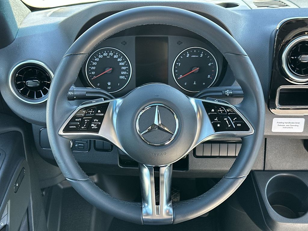 Thumbnail: 2025 Mercedes-Benz Sprinter - 9