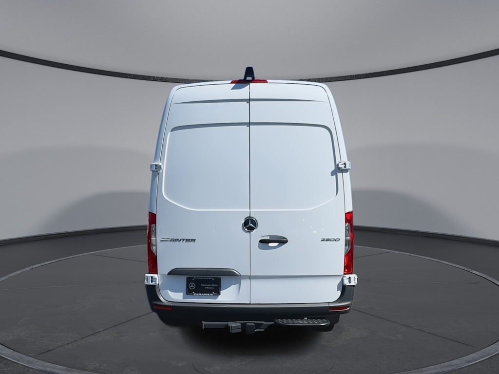 Thumbnail: 2025 Mercedes-Benz Sprinter - 24