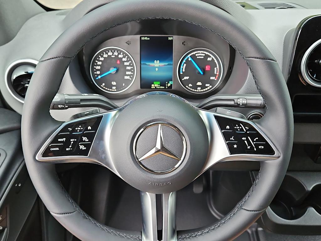 Thumbnail: 2024 Mercedes-Benz eSprinter - 20