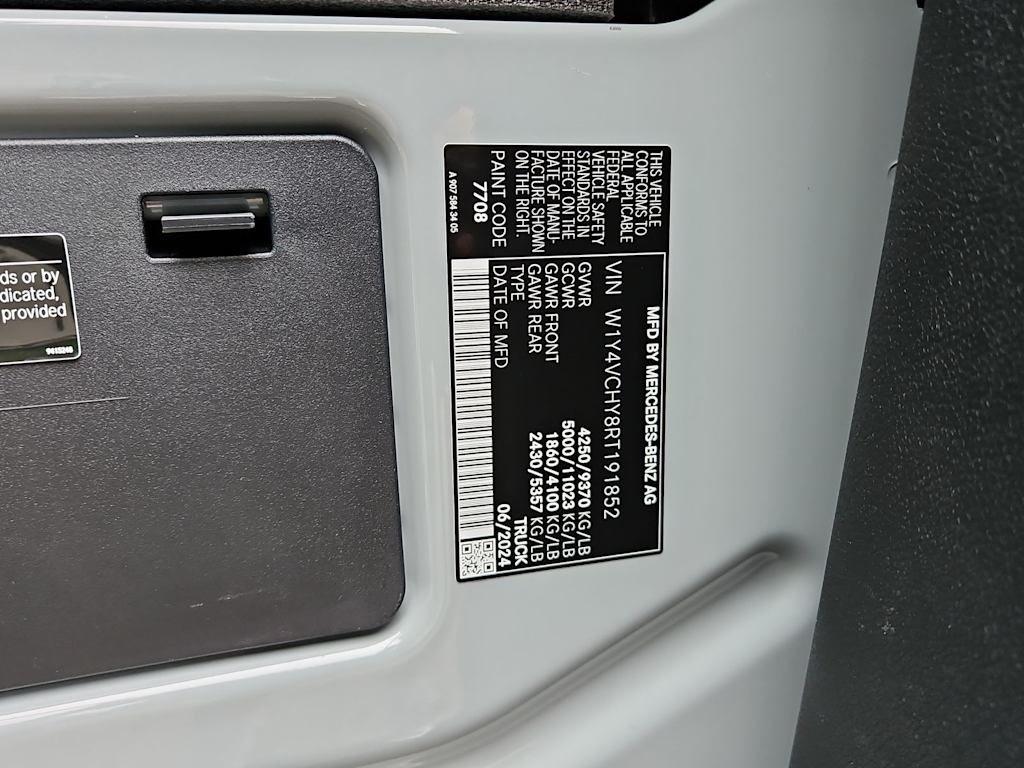 Thumbnail: 2024 Mercedes-Benz eSprinter - 9