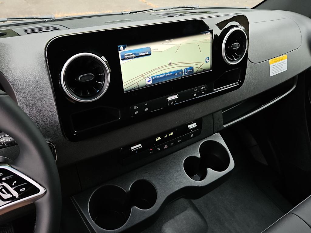 Thumbnail: 2024 Mercedes-Benz eSprinter - 7