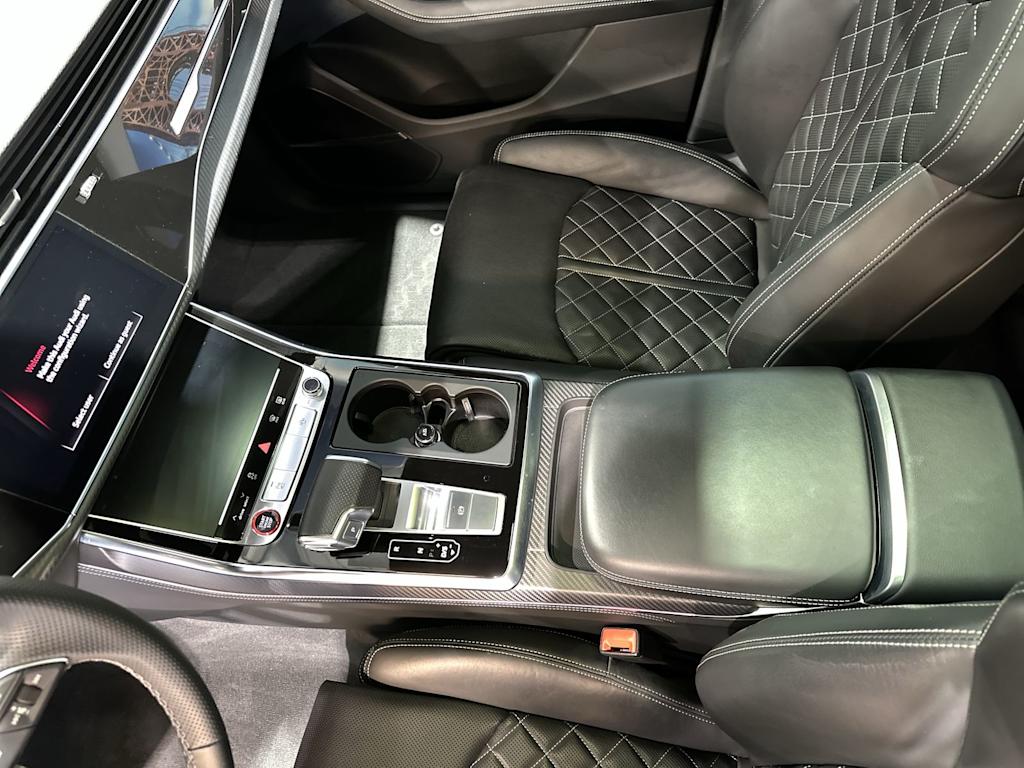 Thumbnail: 2024 Audi SQ8 - 15