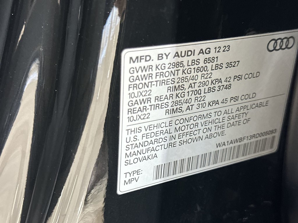 Thumbnail: 2024 Audi SQ8 - 19