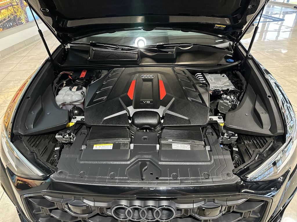 Thumbnail: 2024 Audi SQ8 - 9