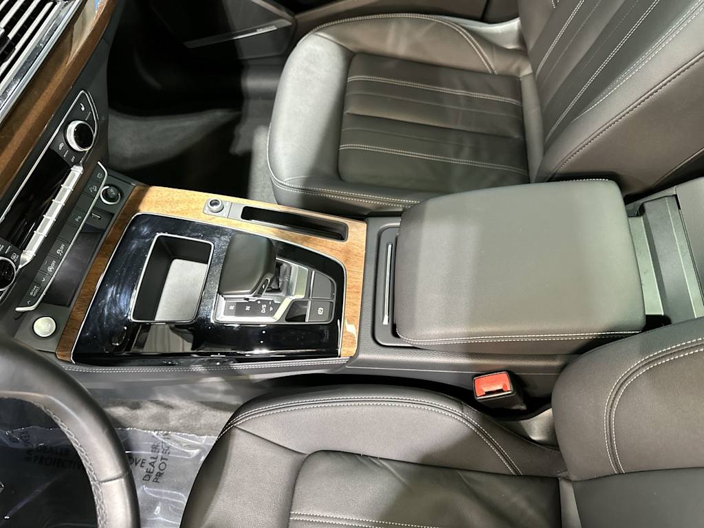Thumbnail: 2022 Audi Q5 - 13