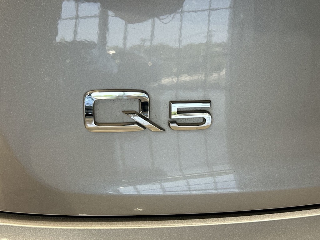 Thumbnail: 2022 Audi Q5 - 6