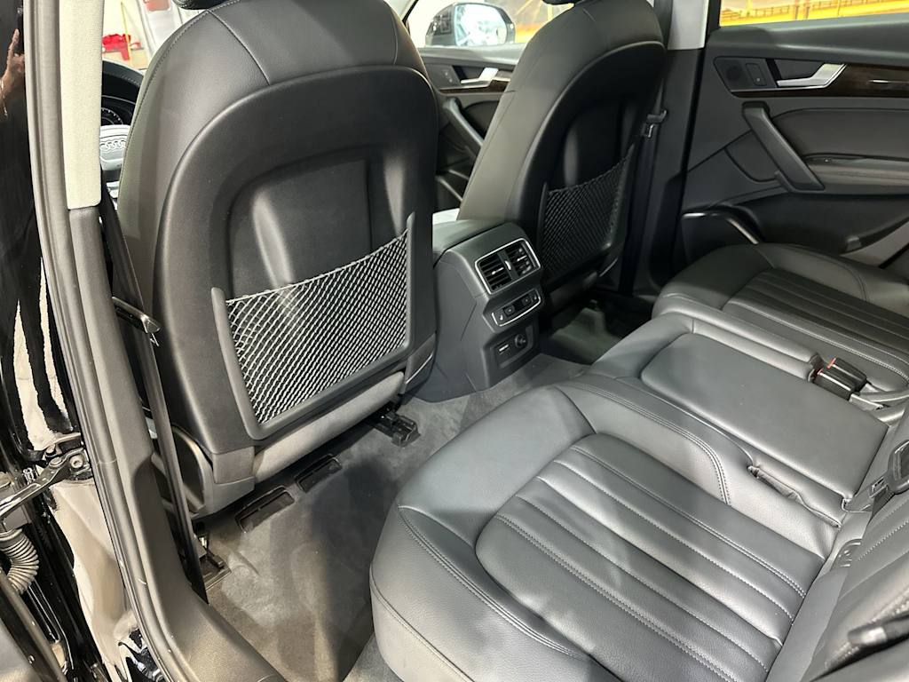 Thumbnail: 2019 Audi Q5 - 12