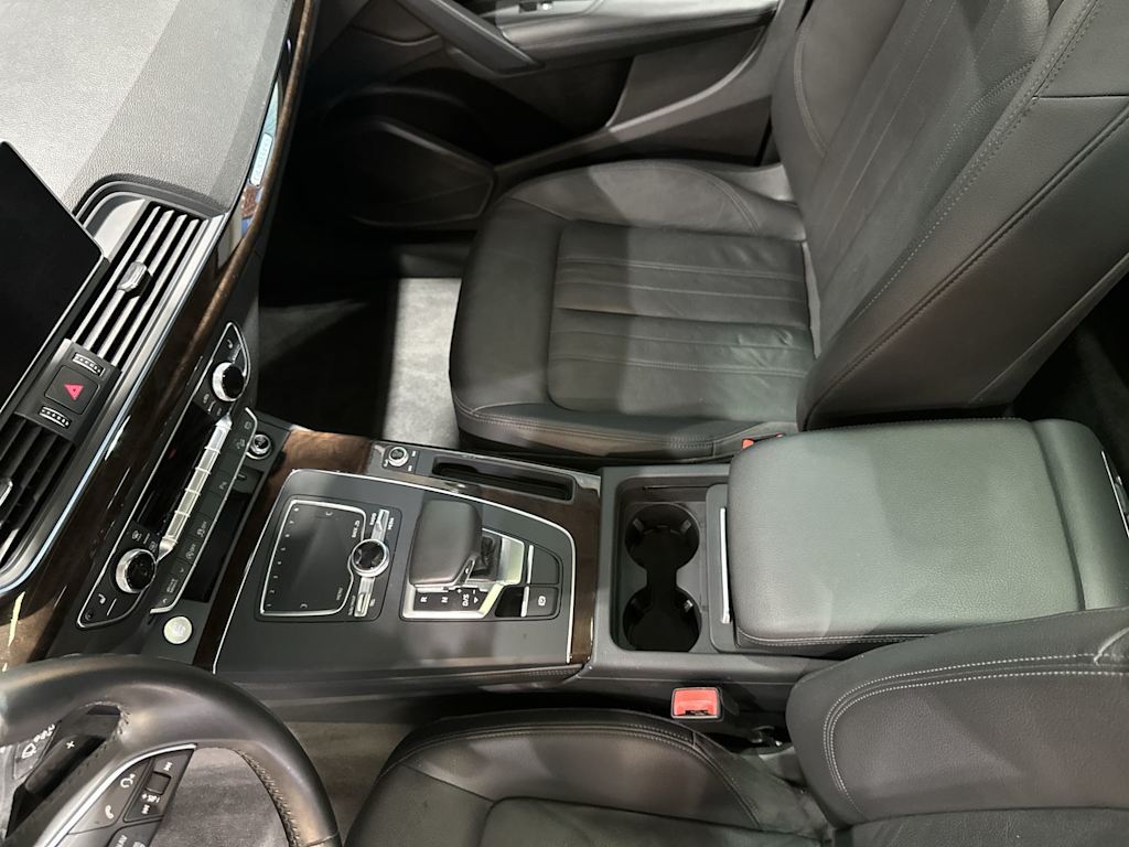 Thumbnail: 2019 Audi Q5 - 14