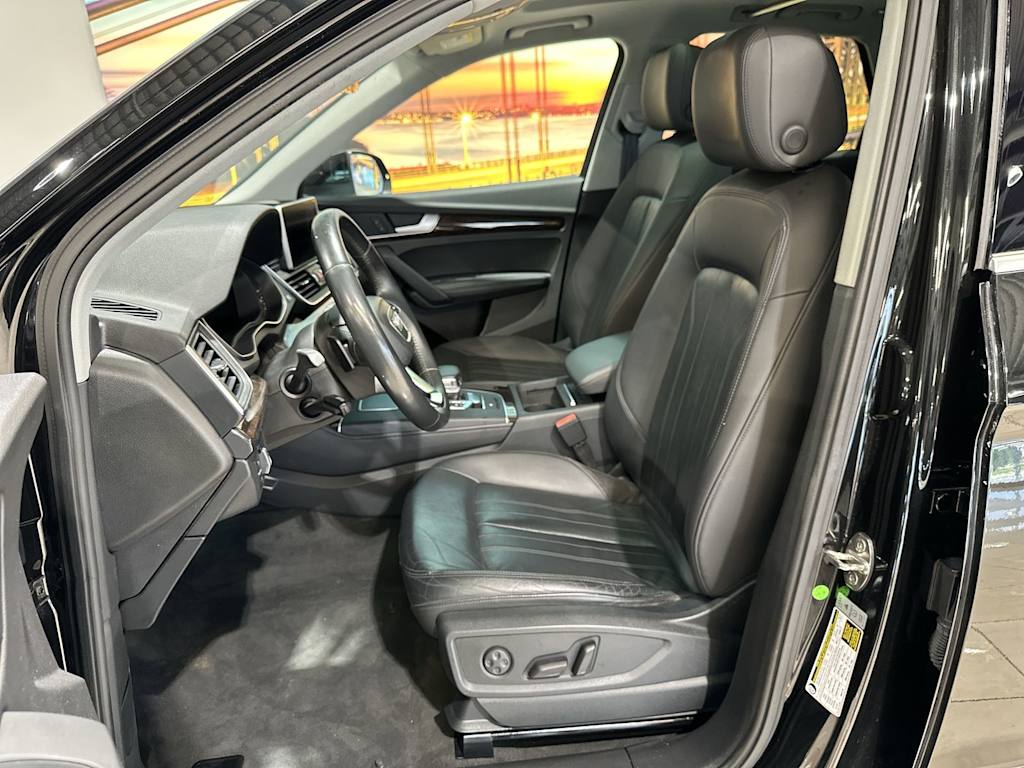 Thumbnail: 2019 Audi Q5 - 12