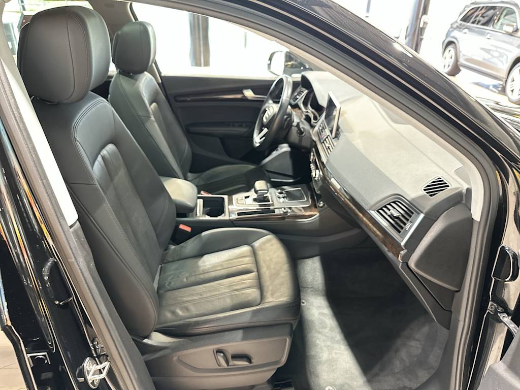 Thumbnail: 2019 Audi Q5 - 32
