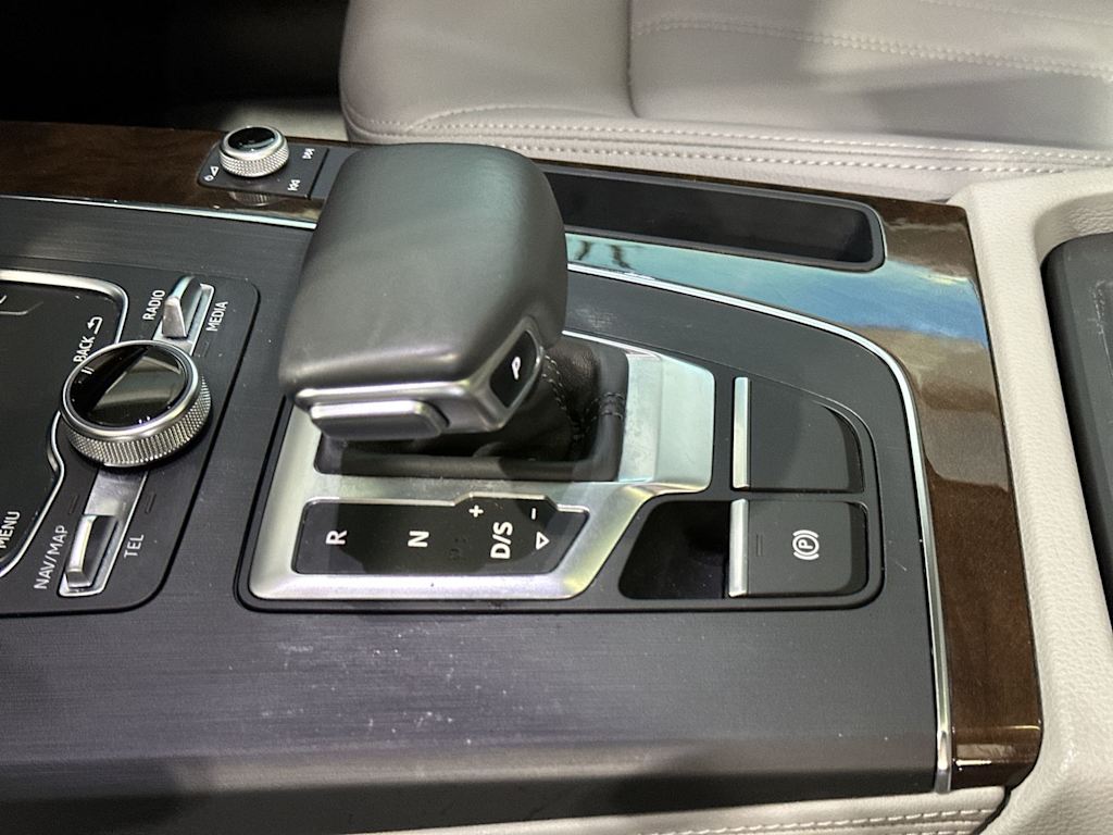 Thumbnail: 2019 Audi Q5 - 14
