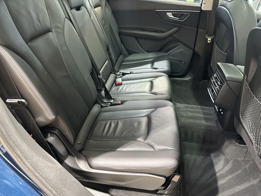 Thumbnail: 2020 Audi Q7 - 33