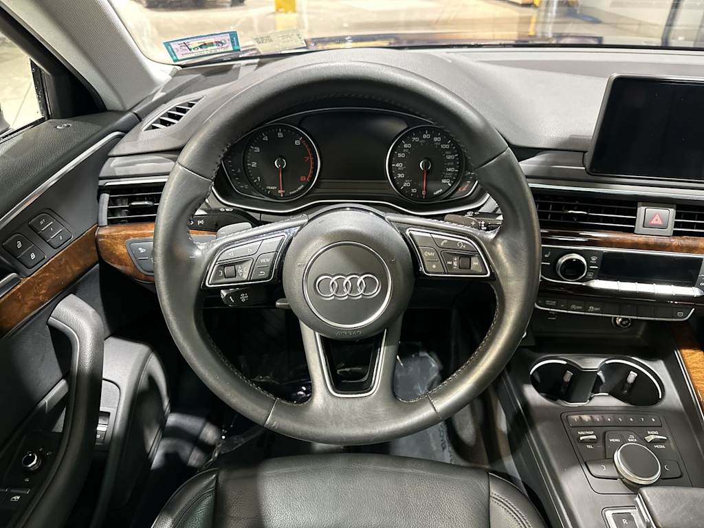 Thumbnail: 2019 Audi A4 - 10