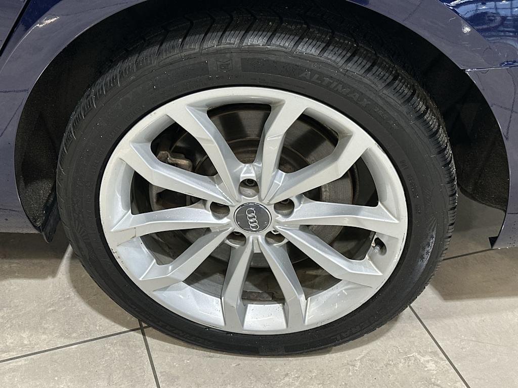 Thumbnail: 2019 Audi A4 - 8