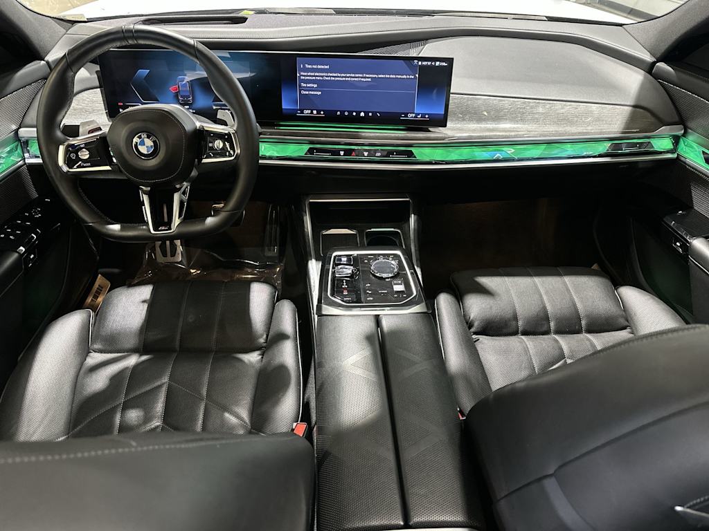 Thumbnail: 2024 BMW 7 Series - 2