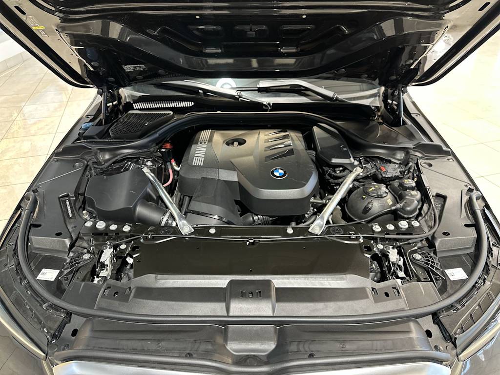 Thumbnail: 2024 BMW 5 Series - 9