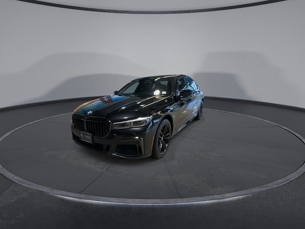 Thumbnail: 2022 BMW 7 Series - 21