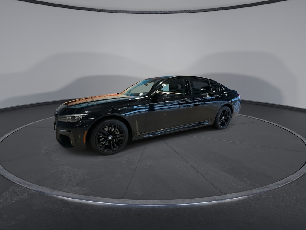 Thumbnail: 2022 BMW 7 Series - 22