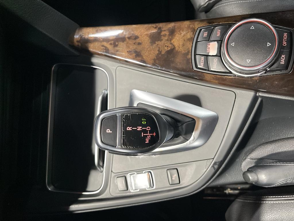 Thumbnail: 2016 BMW 3 Series - 15