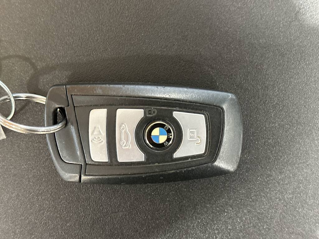 Thumbnail: 2012 BMW 5 Series - 18