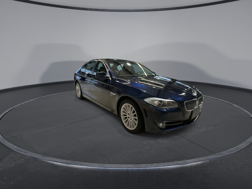Thumbnail: 2012 BMW 5 Series - 7